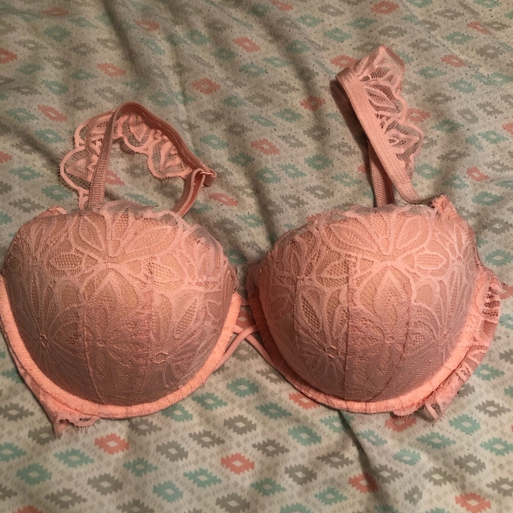 Victoria’s Secret Pink Date Push Up Bra